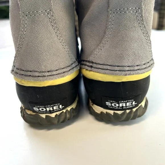Sorel Size 7 Out n About Rain Boots Zest/Dove Patent Leather Vulcanized Rubber - Picture 4 of 9